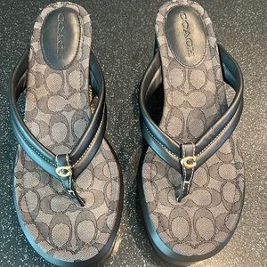 Coach Shoes Franki Leather Thong size 11